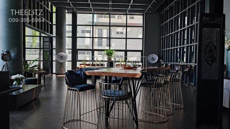 รูป ✨ Stunning New Listing Unit - Industrial Loft Style with High Ceiling | Prime Asoke CBD location ✨ - รูปที่ 12/17
