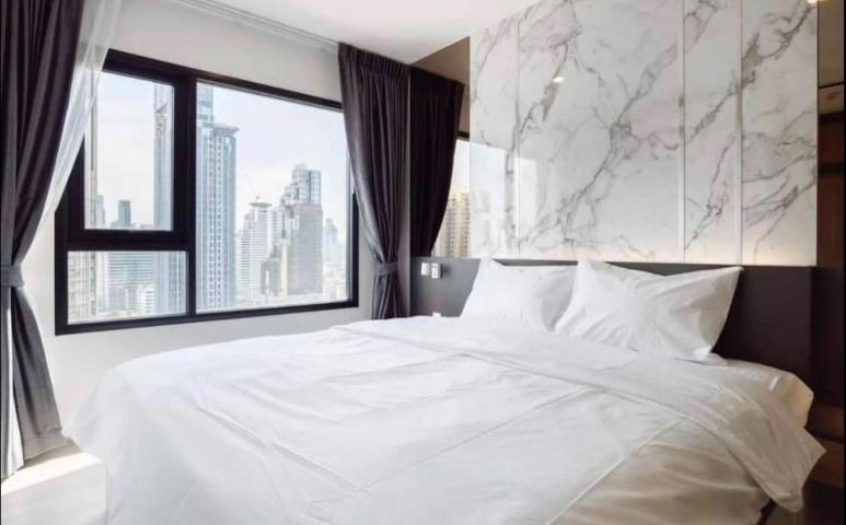 picture 1Bed | 1Bath | MRT Phetchaburi | 36sqm | THB 23,000/mo | Fl.23 — Life Asoke Bangkok - 7/9