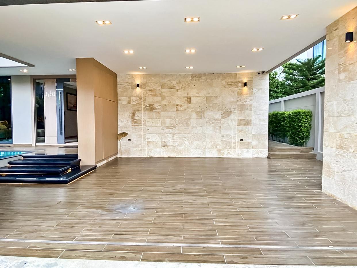 รูป 4 Bedroom Luxury House for Rent Huai Yai Pattaya - รูปที่ 25/25