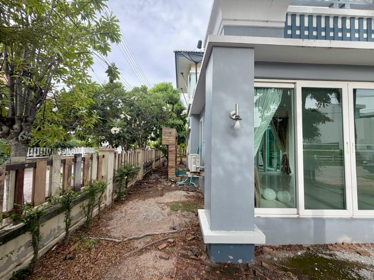 รูป For Rent : บ้าน 2 ชั้นในโครงการ Casalunar บ้านหลังใหญ่ พร้อมระเบียงกว้าง และวิวทะเลแบบเต็มตา - รูปที่ 3/17