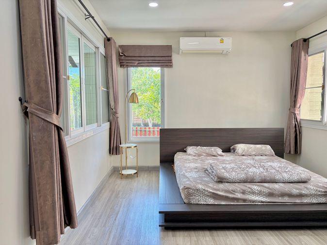 รูป For Rent : หมู่บ้าน คาซาลูน่า บ้านเดี่ยวชั้นเดียว 3 ห้องนอน 3 ห้องน้ำ : 138 ตรว ตกแต่งสวย พร้อมเข้าอยู่ มีชายหาดส่วนตัว - รูปที่ 9/21