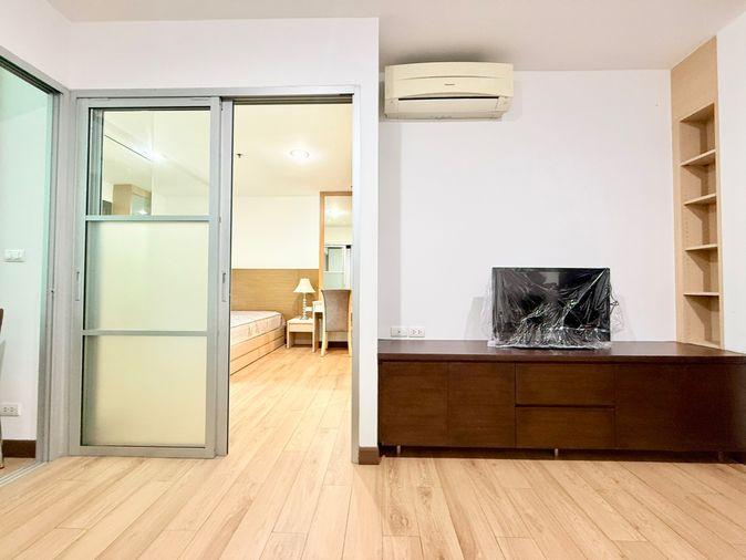 picture For Rent❗️"𝐑𝐡𝐲𝐭𝐡𝐦 𝐑𝐚𝐭𝐜𝐡𝐚𝐝𝐚" 1 Bedroom 1 Bathroom 10th floor near MRT- Ratchadapisek - 4/14