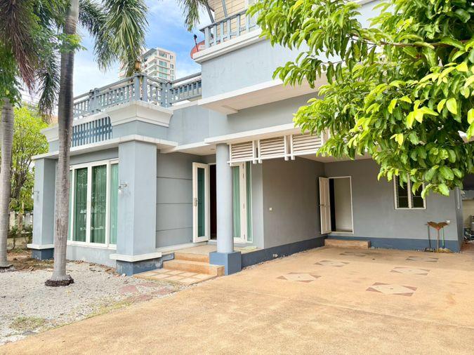 รูป For Rent : บ้าน 2 ชั้นในโครงการ Casalunar บ้านหลังใหญ่ พร้อมระเบียงกว้าง และวิวทะเลแบบเต็มตา - รูปที่ 2/17