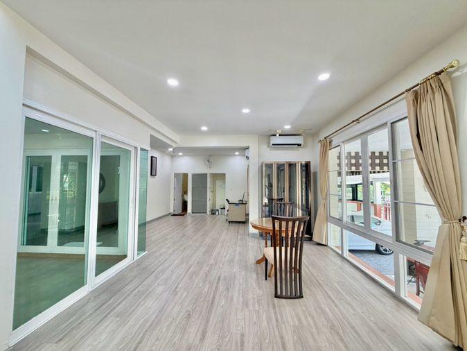 รูป For Rent : หมู่บ้าน คาซาลูน่า บ้านเดี่ยวชั้นเดียว 3 ห้องนอน 3 ห้องน้ำ : 138 ตรว ตกแต่งสวย พร้อมเข้าอยู่ มีชายหาดส่วนตัว - รูปที่ 18/21