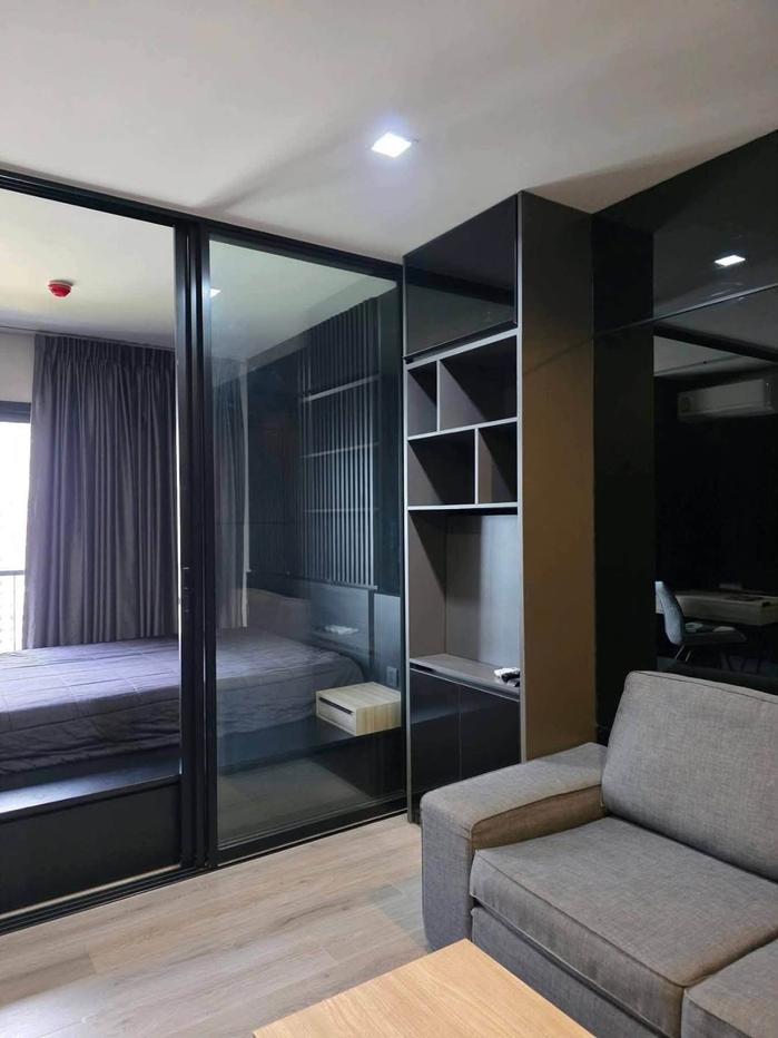 picture 1Bed | 1Bath | MRT Purple Line Phra Nang Klao Bridge | 30sqm | THB 14,000/mo | Fl.45 — The Politan Rive Sathon - 3/6