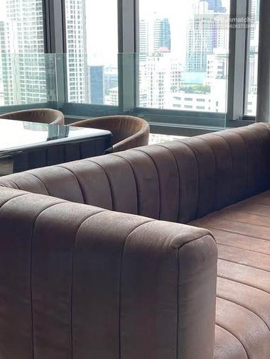 รูป 2 ห้องนอน | 2 ห้องน้ำ | BTS Sala Daeng | 72 ตร.ม. | 68,000 บาท/เดือน | ชั้น 23 — Ashton Silom Silom - รูปที่ 3/5