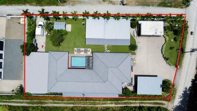 picture  🏡 TWO SINGLE-STOREY POOL VILLAS FOR SALE ON A 1-RAI LAND PLOT - 6/7