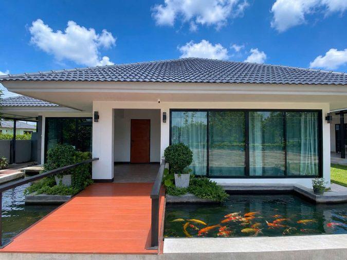 picture  🏡 TWO SINGLE-STOREY POOL VILLAS FOR SALE ON A 1-RAI LAND PLOT - 1/7