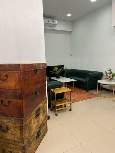 รูป ให้เช่า Townhouse Sukhumvit 15 ติด NIST International School ใกล้ BTS อโศก / BTS นานา รหัสทรัพย์:RS7621 - รูปที่ 2/13