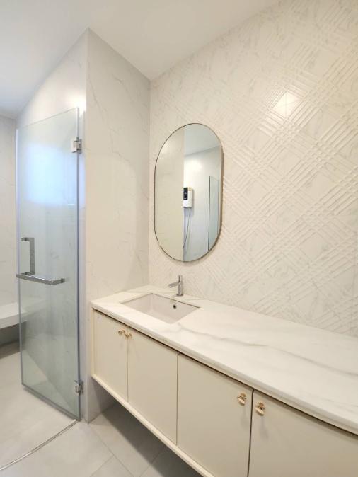 รูป ให้เช่า Super luxury house at Nantawan Rama9-Krungthepkreetha 4 bed 170k - รูปที่ 26/28