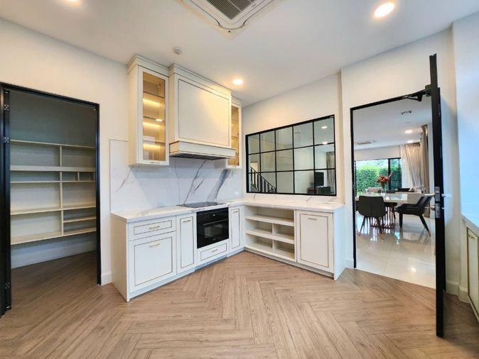 รูป ให้เช่า Super luxury house at Nantawan Rama9-Krungthepkreetha 4 bed 170k - รูปที่ 5/28