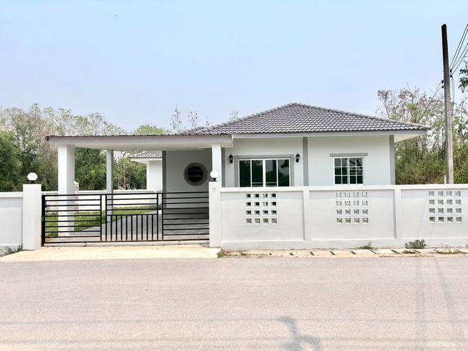 รูป 🏡 บ้านสร้างใหม่สันป่าตอง ราคาเพียง 1.79 ล้านบาท ฟรีค่าโอน!   #CSPT100145 - รูปที่ 1/7
