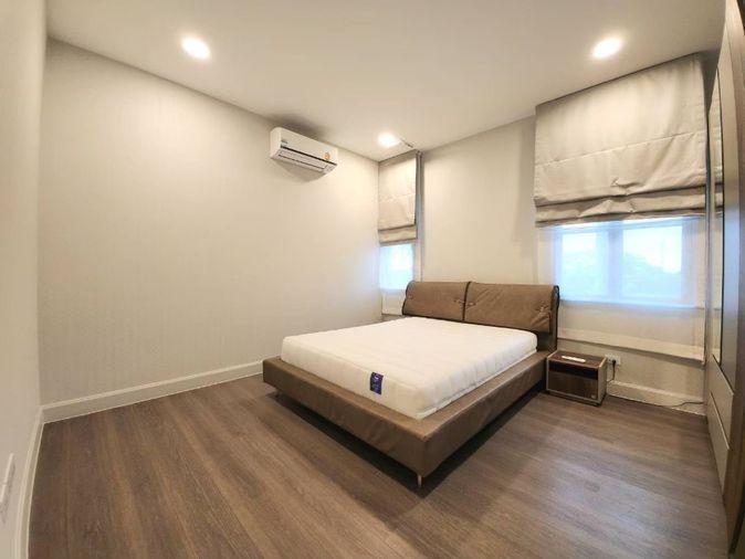 รูป ให้เช่า Super luxury house at Nantawan Rama9-Krungthepkreetha 4 bed 170k - รูปที่ 17/28