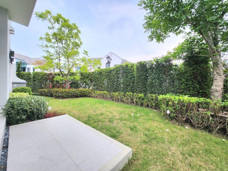 รูป ให้เช่า Super luxury house at Nantawan Rama9-Krungthepkreetha 4 bed 170k - รูปที่ 8/28
