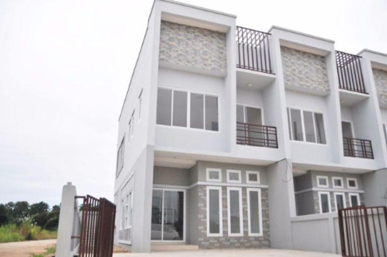 รูป 🏡✨ ขายทาวน์โฮม 2 ชั้น  ทั้งหมด 6 คูหา  ทำเลดี ย่านเศรษฐกิจเชียงราย ✨🏡 - รูปที่ 2/9