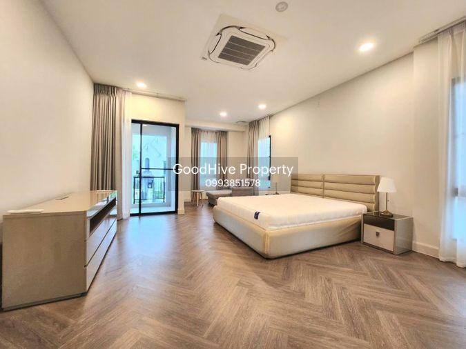รูป ให้เช่า Super luxury house at Nantawan Rama9-Krungthepkreetha 4 bed 170k - รูปที่ 25/28