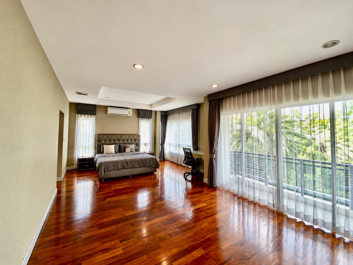 รูป ให้เช่าบ้านเดี่ยวหรู 2 ชั้น Grand Bangkok Boulevard Rama 9 – Srinakarin บ้านหรูพร้อมอยู่ เฟอร์นิเจอร์ครบ บนทำเลศักยภาพย่านพระราม 9–ศรีนครินทร์ - รูปที่ 24/42