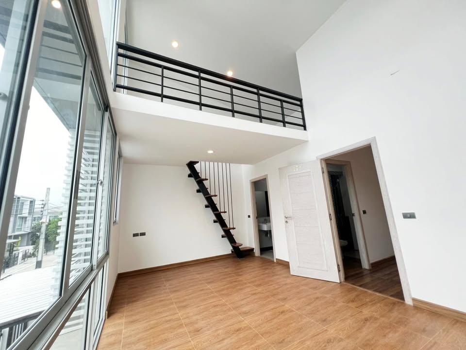 รูป 🏡 ขายทาวน์โฮมสไตล์ Modern โนวาลักซ์ Nova Luxx ใกล้ประชาอุทิศ 90 / สุขสวัสดิ์ 76 - รูปที่ 10/16