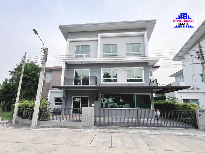 รูป 🏡 ขายบ้านเดี่ยว 3 ชั้น คาซ่า พรีเมี่ยม พระราม 2 📍 Casa Premium Rama 2 | ทำเลพระราม 2 – ท่าข้าม - รูปที่ 1/13