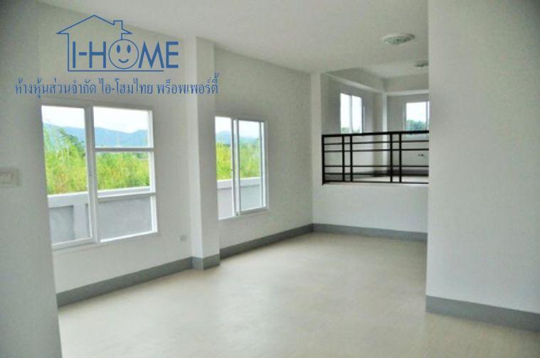 รูป 🏡✨ ขายทาวน์โฮม 2 ชั้น ทั้งหมด 6 คูหา ทำเลดี ย่านเศรษฐกิจเชียงราย ✨🏡 - รูปที่ 3/9