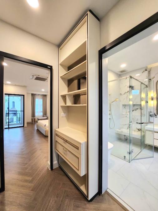 รูป ให้เช่า Super luxury house at Nantawan Rama9-Krungthepkreetha 4 bed 170k - รูปที่ 7/28
