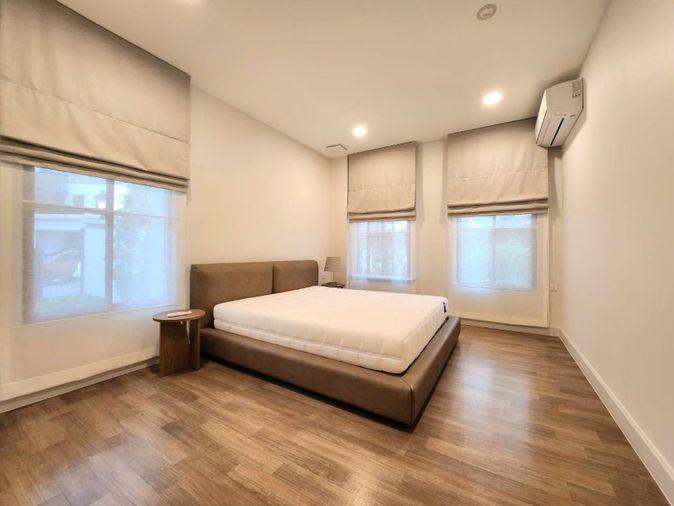รูป ให้เช่า Super luxury house at Nantawan Rama9-Krungthepkreetha 4 bed 170k - รูปที่ 13/28