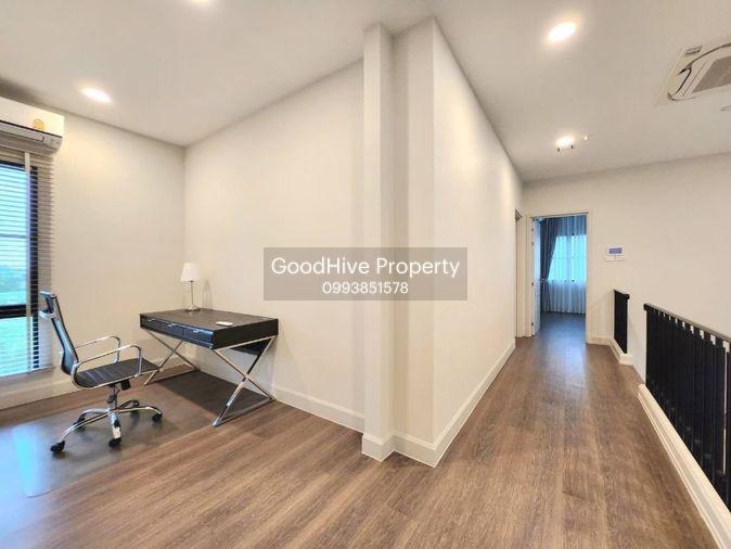 รูป ให้เช่า Super luxury house at Nantawan Rama9-Krungthepkreetha 4 bed 170k - รูปที่ 23/28