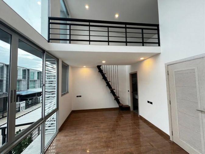 รูป 🏡 ขายทาวน์โฮมสไตล์ Modern โนวาลักซ์ Nova Luxx ใกล้ประชาอุทิศ 90 / สุขสวัสดิ์ 76 - รูปที่ 5/16