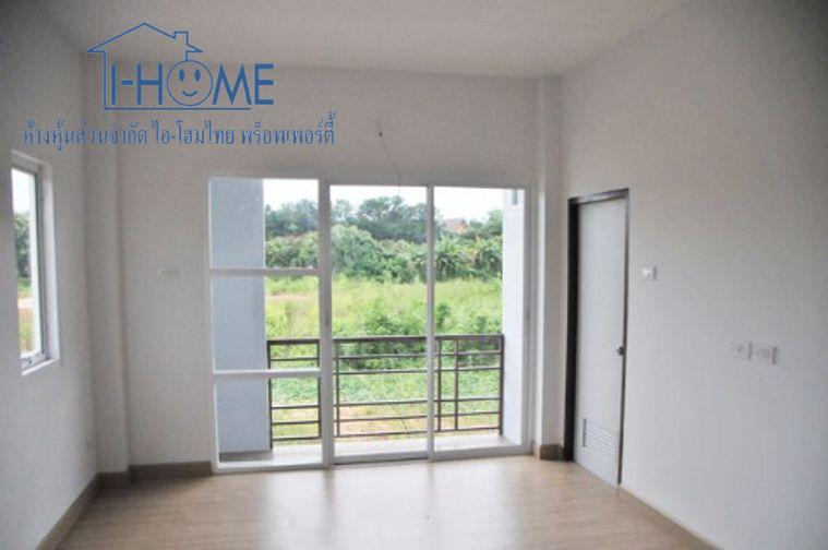 รูป 🏡✨ ขายทาวน์โฮม 2 ชั้น ทั้งหมด 6 คูหา ทำเลดี ย่านเศรษฐกิจเชียงราย ✨🏡 - รูปที่ 7/9