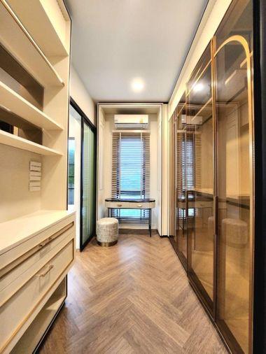 รูป ให้เช่า Super luxury house at Nantawan Rama9-Krungthepkreetha 4 bed 170k - รูปที่ 18/28