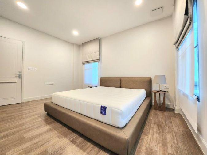 รูป ให้เช่า Super luxury house at Nantawan Rama9-Krungthepkreetha 4 bed 170k - รูปที่ 3/28