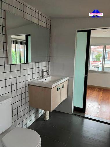 รูป 🔥 ขายบ้านหลังมุม✅ สรัญทร ไพรเวท พุทธบูชา 36 | Saranthorn Private Phutabucha 36 - รูปที่ 12/14