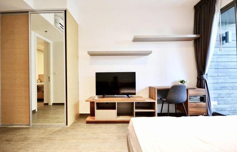 picture The Lofts Ekkamai | Garden-facing unit, spacious balcony, North-facing #AS-7764 - 3/9
