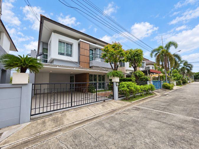 รูป ขายบ้านเดี่ยว 2 ชั้น รสิกา วิลล่า การ์เด้น 2 รัตนาธิเบศร์ 50 ตร.ว. ไม่มีบ้านตรงข้าม พร้อมต้นไม้รอบบ้าน - รูปที่ 3/29