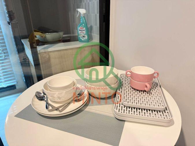 รูป 🛍️ ปล่อยเช่า Nue Noble Ngamwongwan ห้องสวยชั้นสูงลิ่ว 32 ครัวแยก ติดฟิล์มกันร้อนรอบห้อง แถมฟรีบริการล้างแอร์ทุก 6 เดือน! ✨ - รูปที่ 4/10