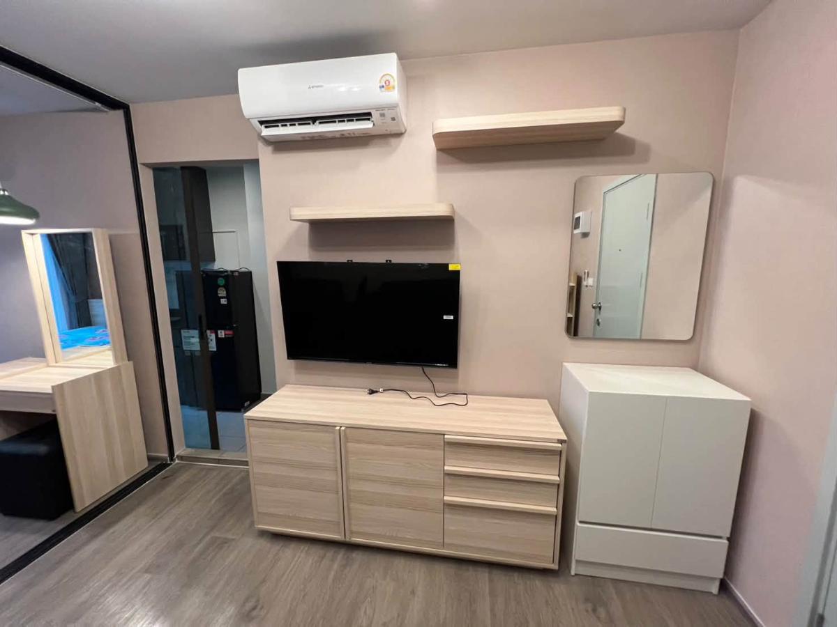 รูป 🚝 ปล่อยเช่าถูกที่สุด! Regent Home วุฒากาศ ตึก A ชั้น 8 วิวสระว่ายน้ำหลักโครงการสวยฉ่ำ ใกล้ BTS แค่ 200 เมตร! 🏊‍♂️ - รูปที่ 9/11