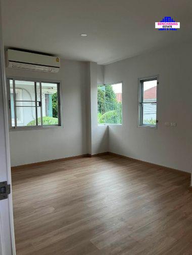 รูป 🔥 ขายบ้านหลังมุม✅ สรัญทร ไพรเวท พุทธบูชา 36 | Saranthorn Private Phutabucha 36 - รูปที่ 9/14