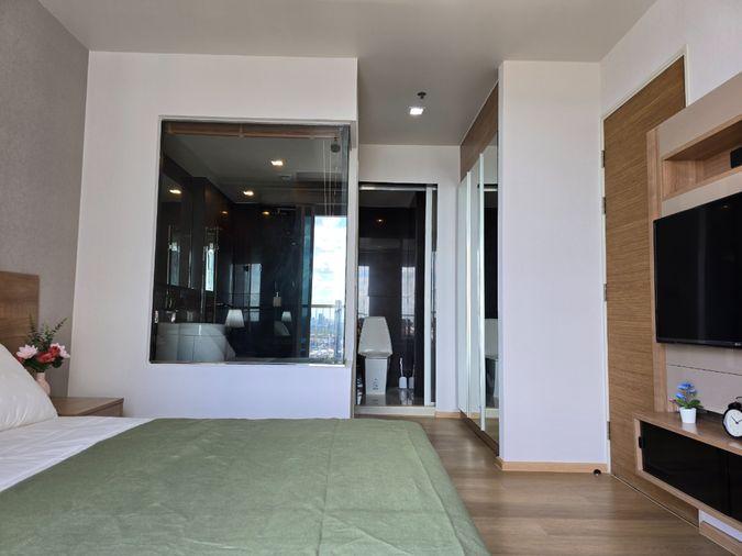 รูป  Rhythm Sukhumvit 50 ห้องกว้าง 45 ตรม. ชั้นสูง 1 ห้องนอน 1 ห้องน้ำ ราคาดีมาก สระว่ายน้ำลอยฟ้า ฟิตเนส ใกล้ BTS อ่อนนุช - รูปที่ 17/18