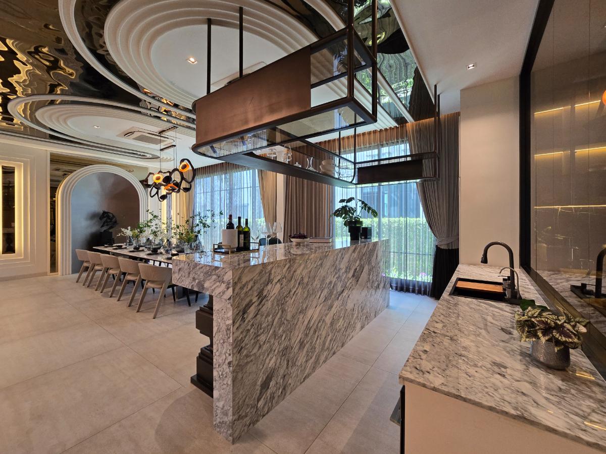 รูป [บ้านในฝันพร้อมอยู่] แกรนด์ บางกอก บูเลอวาร์ด บรมราชชนนี คฤหาสน์ Vittoriano 834 ตร.ม. ที่ดิน 192.5 ตร.วา ทิศใต้ 75.7 ล้านบาท - รูปที่ 15/26