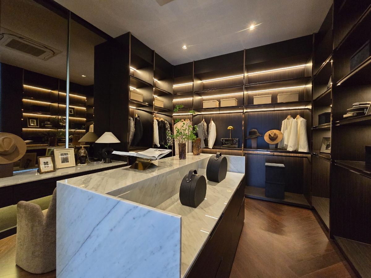 รูป [บ้านในฝันพร้อมอยู่] แกรนด์ บางกอก บูเลอวาร์ด บรมราชชนนี คฤหาสน์ Vittoriano 834 ตร.ม. ที่ดิน 192.5 ตร.วา ทิศใต้ 75.7 ล้านบาท - รูปที่ 16/26