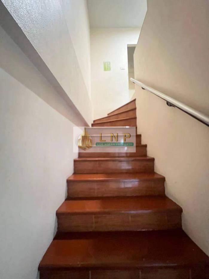 รูป 🏠 ขายบ้าน : หมู่บ้านเสรีอ่อนนุช โครงการพิเศษ 409 รหัสทรัพย์ | 📌LNP-H1143 - รูปที่ 9/13