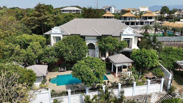 รูป บ้านหรูติดทะเล ทำเลบางแสน–อ่างศิลา สัมผัสชีวิตติดทะเลในแบบ Luxury - รูปที่ 1/20