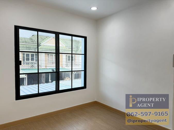 picture Beautiful Minimalist-Style Home, Ready to Move In | Pruksa 12, Khlong Si, Rangsit - 14/17