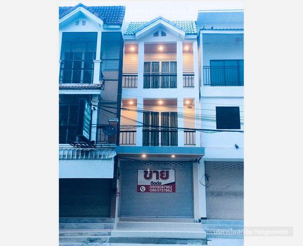 รูป Call : 090-908-7962 ขายอาคารพาณิชย์ 3 ชั้น รีโนเวทใหม่ทั้งตึก 3 ห้องนอน 3 ห้องน้ำ ติดโรงพยาบาลเพชรบูรณ์ราม ถนนเพชรรัตน์ ตำบลในเมือง เมืองเพชรบูรณ์ - รูปที่ 2/8