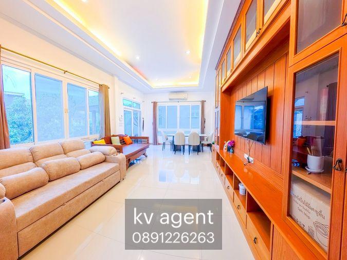 รูป บ้านพร้อมให้เช่าบ้านพูลวิลล่า 2 ชั้น อมรวิลเลจ 6ห้องนอน 4 ห้องน้ำ ห้องครัว ห้องโถงทั้งชั้นบนและชั้นล่าง กว้างขวาง -แอร์ ทั้งหลัง 9 ตัว - รูปที่ 7/16