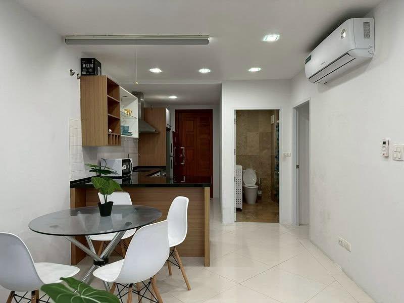 รูป 🟡ขายด่วน!! Laguna Heights Condominium (ลากูนา ไฮทส์ คอนโดมิเนียม) ติดทะเลวงศ์อมาตย์ ชั้น 7 วิวทะเลเต็ม✅ พร้อมเข้าอยู่ (Foreign Quota) - รูปที่ 8/16