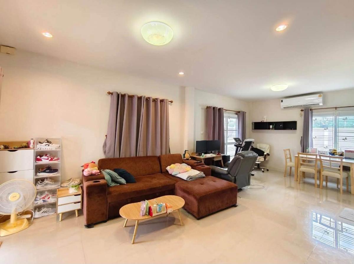 รูป บ้านแฝด มณีรินทร์ วิลเลจ หนองมน สวยพร้อมอยู่ ทำเลใกล้บางแส - รูปที่ 2/9