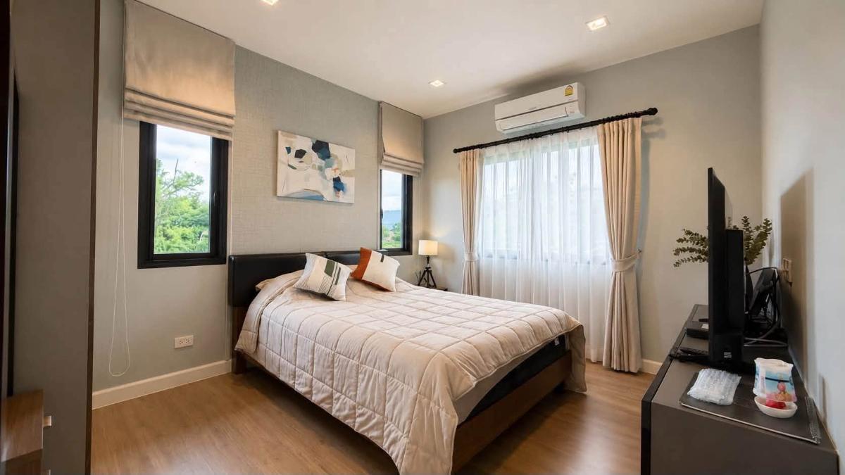 picture 🏡 Luxury Two-Storey House for Rent at Burasiri San Phi Suea | 4 Bedrooms | THB 75,000/Month - 9/10