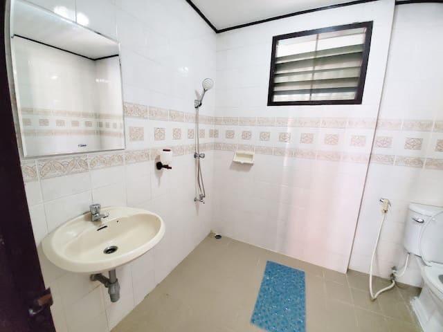 รูป 🏡 บ้านเดี่ยว 2 ชั้นหลังใหญ่ให้เช่า  สันทราย | 3 ห้องนอน | 25,000 บาท/เดือน  #ASS-H0478 - รูปที่ 7/25
