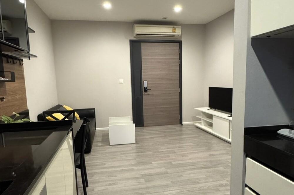 รูป 🔥 เช่าด่วน !!🔥 The Room Sathorn - St.Louis, 1 ห้องนอน, 1 ห้องน้ำ, ชั้นสูง 17++, ครัวปิด !! Code C20221202368 แต่งครบ, พร้อมเข้าอยู่📣📣 - รูปที่ 1/5